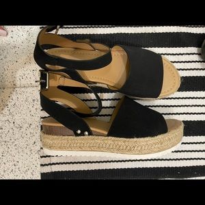 Black Soda Platform Sandals